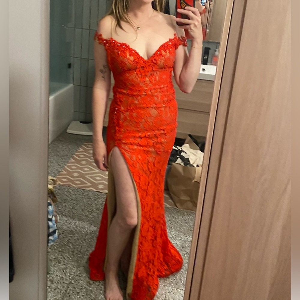Tarik Ediz Red lace off-the-shoulder mesh slit gown size small - 2